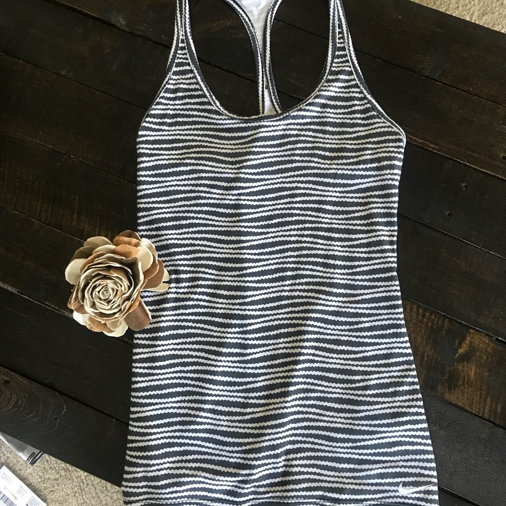 Worn once dark gray white tank top Xs CrossFit